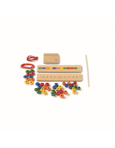 Toys for life - Navlékání korálků podle předloh