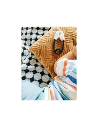 Kontrastní špendlík