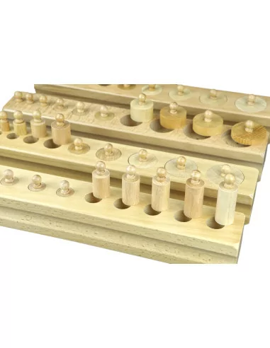 Moyo Montessori Válečky s úchyty z bukového dřeva