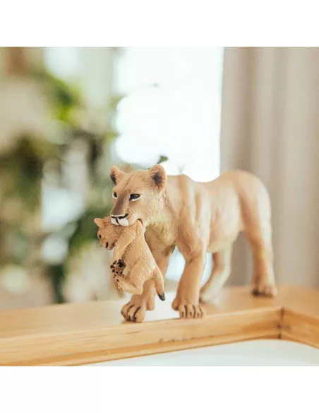 Safari Ltd. Figurka - Lvice se lvíčetem