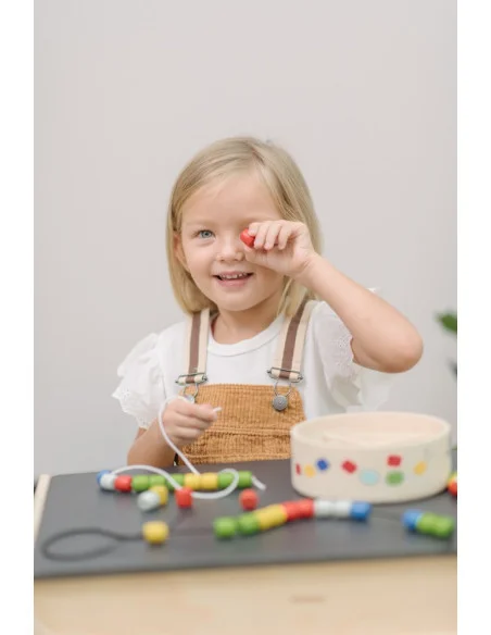 PlanToys Navlékání korálků v boxu