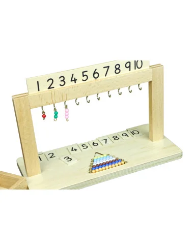 Montessori Stojan na barevne koralkove schody